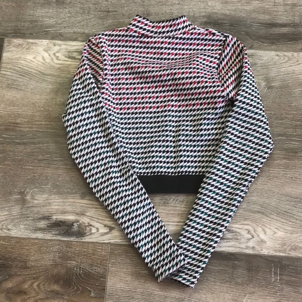 Fabletics long sleeve crop top, worn once